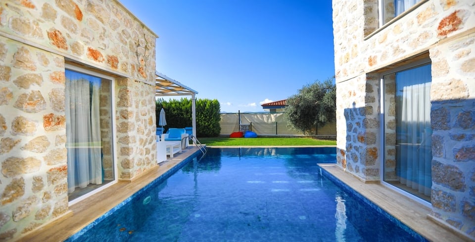 Villa Emir Üzümlü Duo
