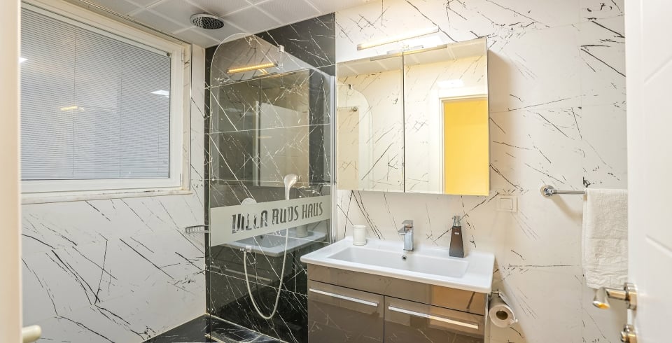 Villa Merit Crystal