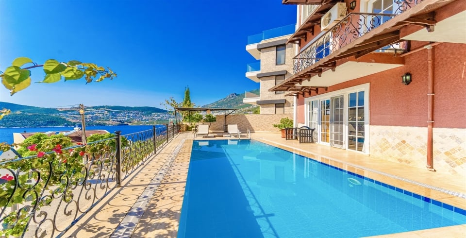 Apart Kara Kalkan