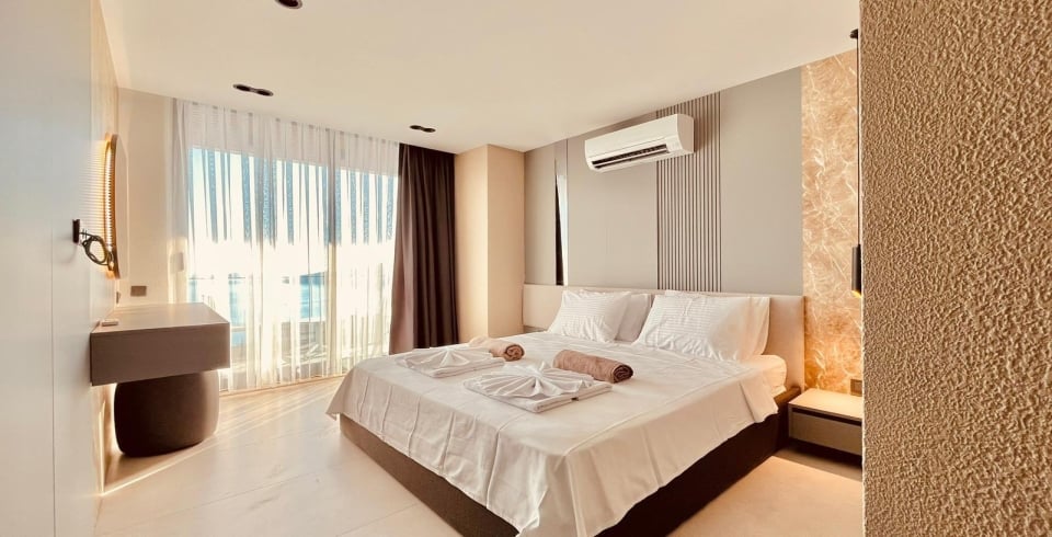 Villa Aura C