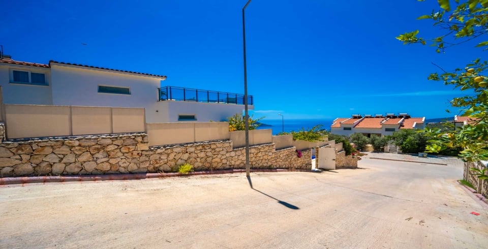 Villa Trios