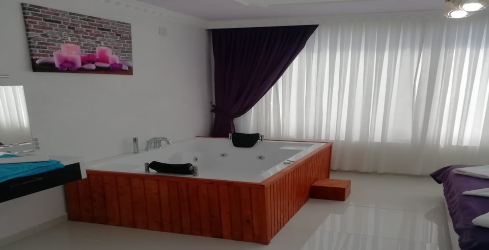 Villa Rayna
