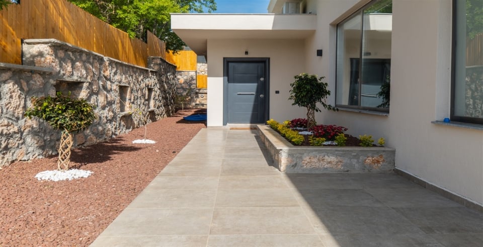 Villa Green House