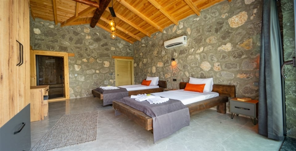 Villa Stone House 2