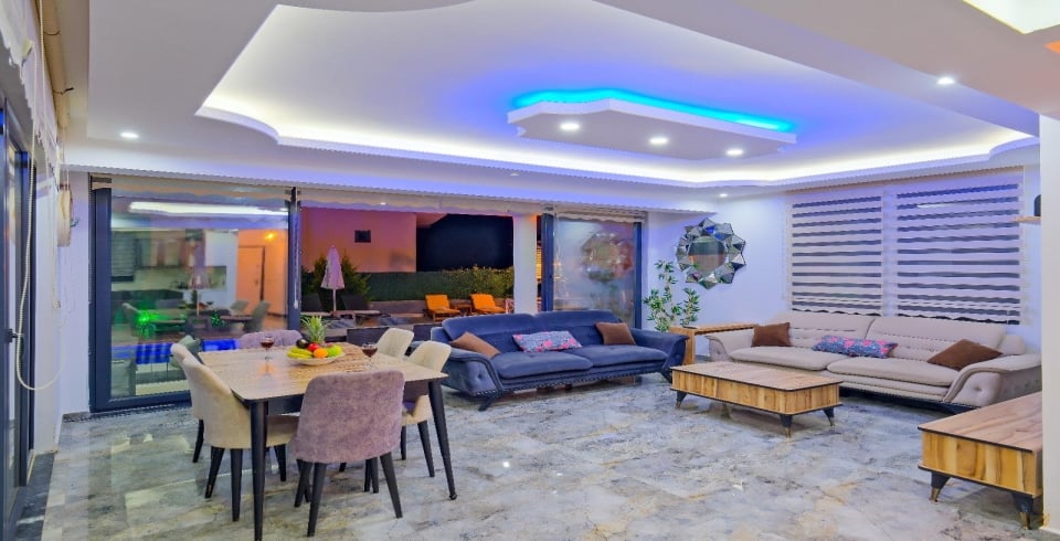 Villa Define 1
