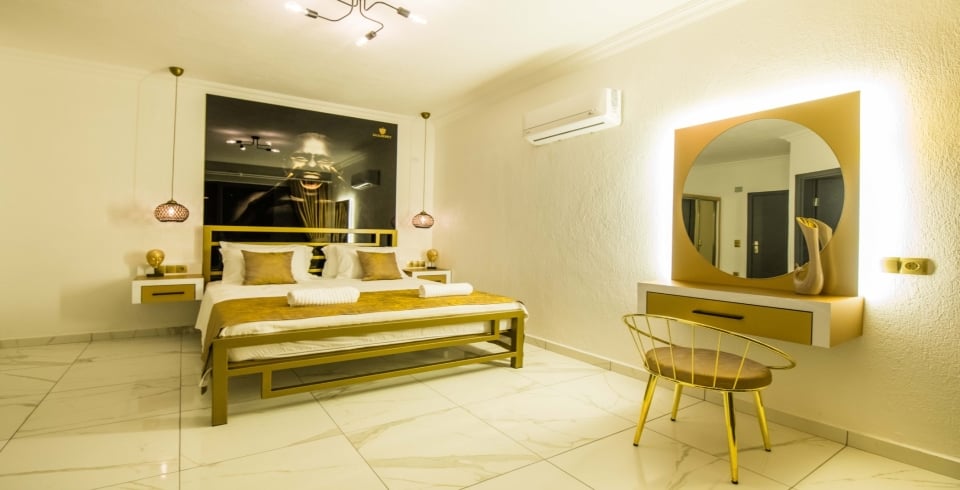 Villa Mulberry Collection 3
