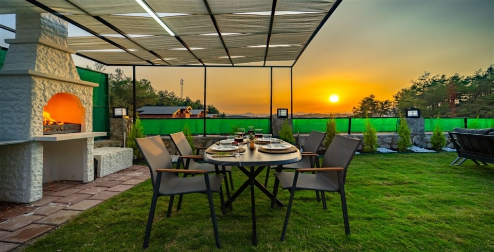 Villa Stone House 3