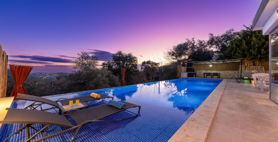 Villa Suvari Duo