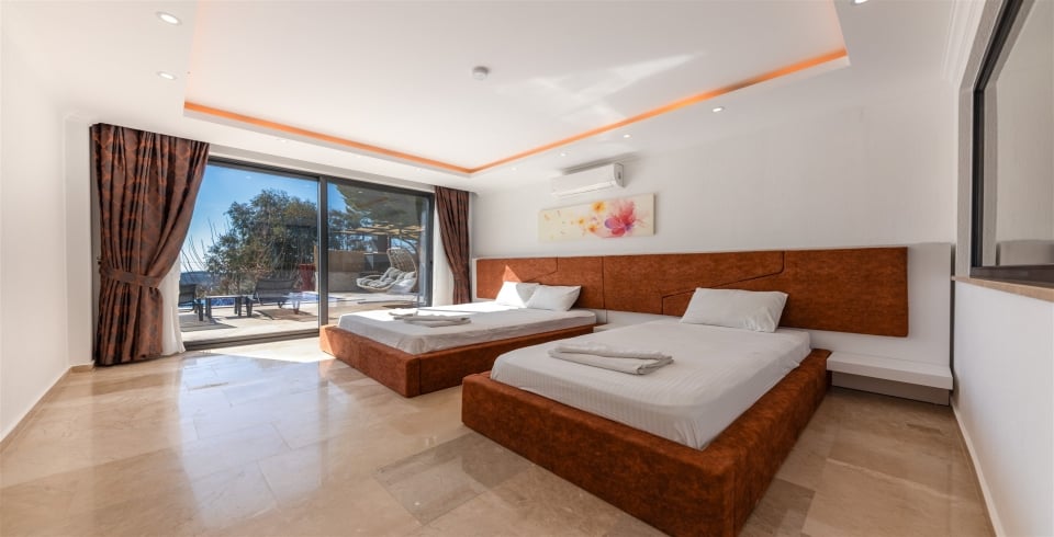 Villa Suvari Duo