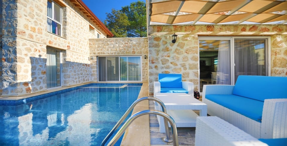 Villa Emir Üzümlü Duo