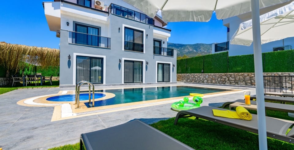 Villa Atlantis