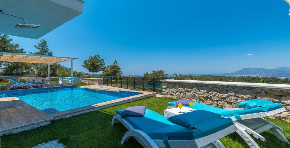 Villa Emir Üzümlü