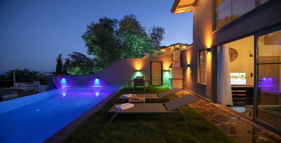 Villa Palace Small