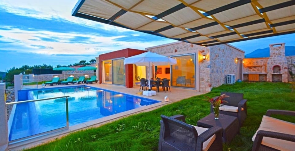 Villa Avon