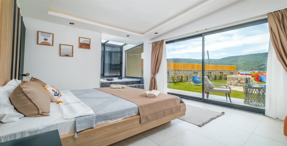 Villa Green House