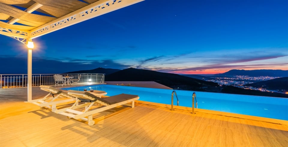 Villa İnfinity