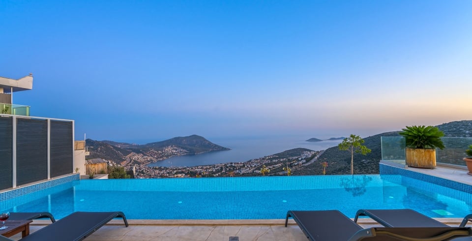 Villa Merit Royal