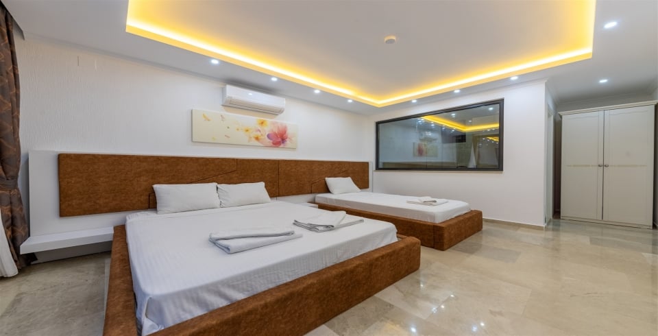 Villa Suvari Duo