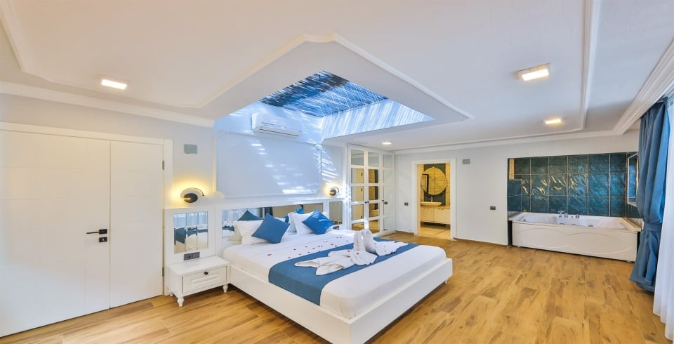 Villa Mulberry Barley