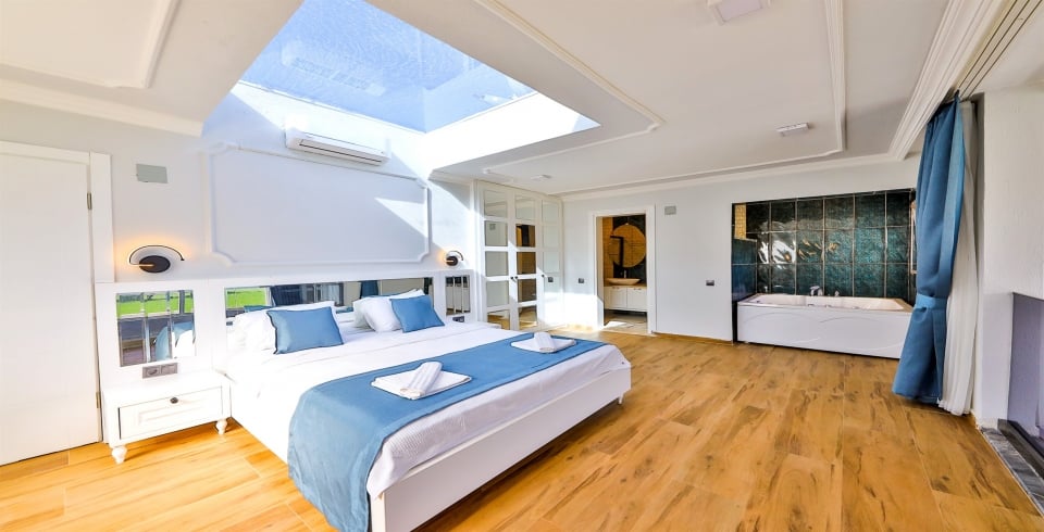 Villa Mulberry Barley