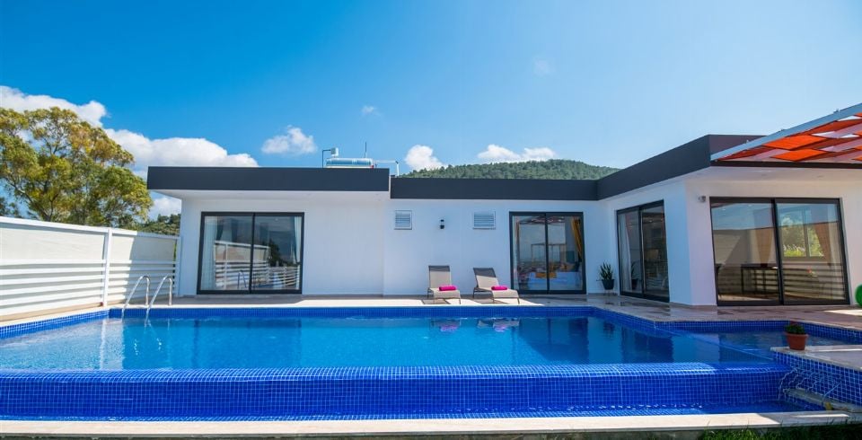 Villa Nar Çiçeği