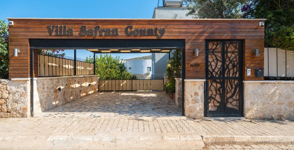 Villa Safran County