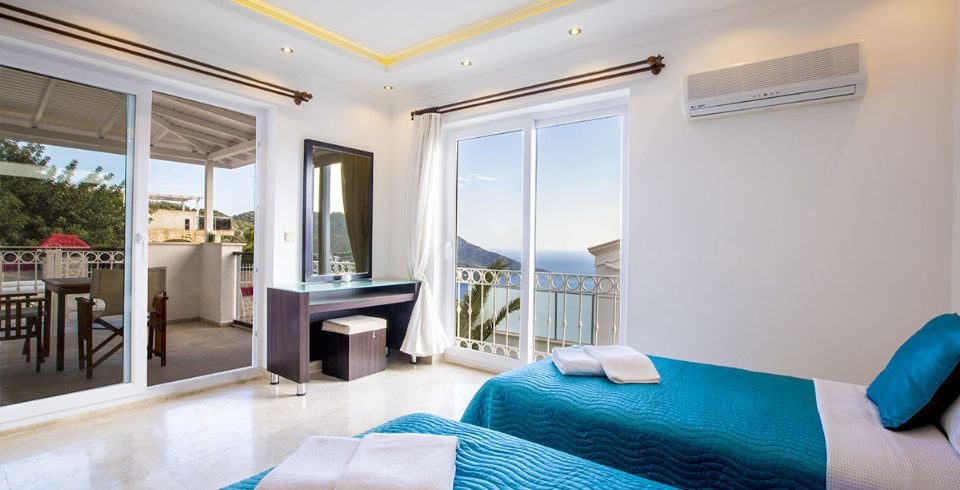 Villa Magic