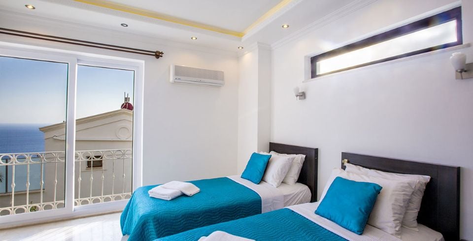 Villa Magic