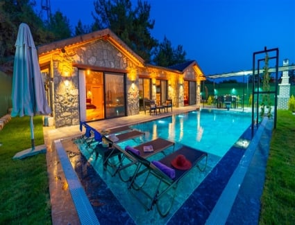 Villa Stone House 2