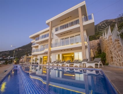 Villa Eagles Lodge