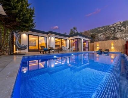Villa Suvari Duo