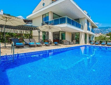 Villa Greenscape