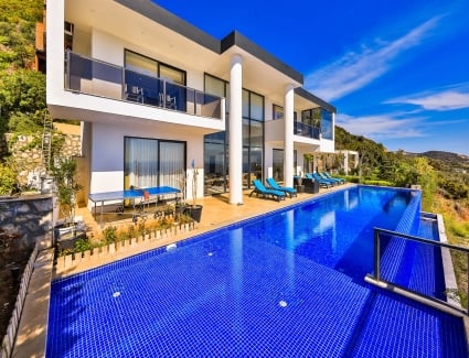 Villa Hyperion